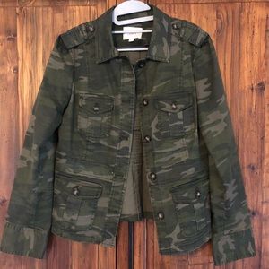 LOFT Camo camouflage button coat jacket light